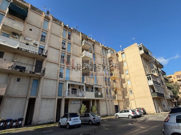 appartamento in vendita a Reggio di Calabria in zona Rione Ferrovieri
