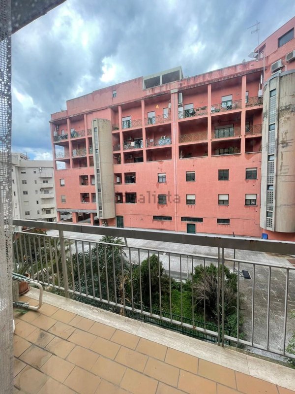 appartamento in vendita a Reggio di Calabria in zona Santa Caterina
