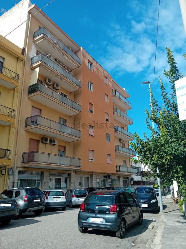 appartamento in vendita a Reggio di Calabria in zona Sbarre