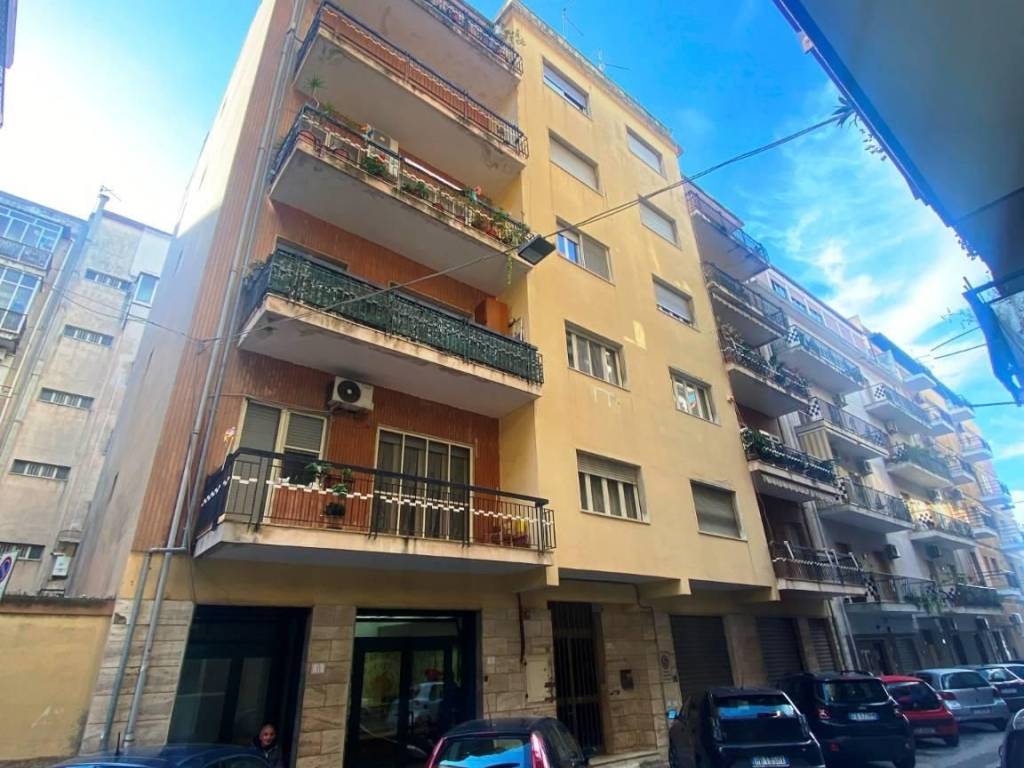 appartamento in vendita a Reggio di Calabria in zona Sbarre