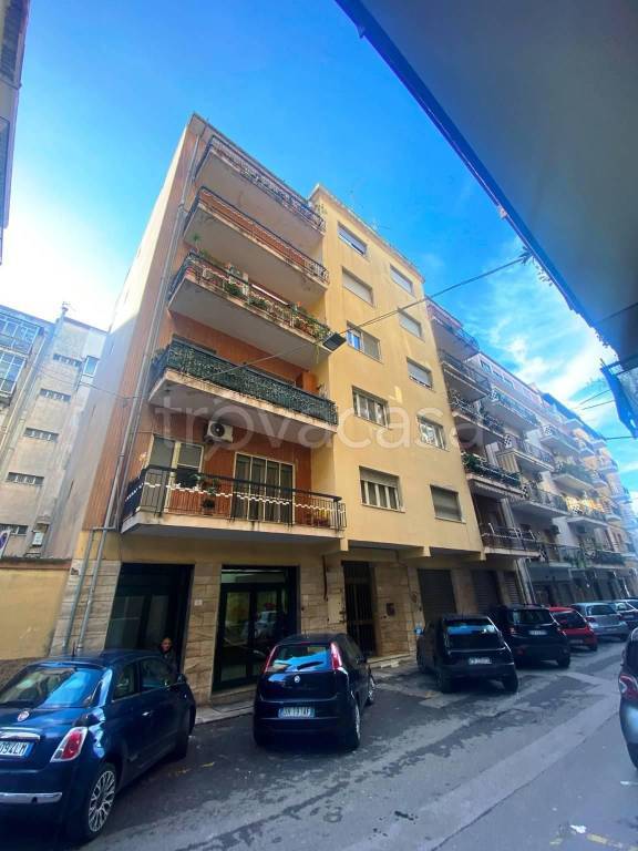 appartamento in vendita a Reggio di Calabria in zona Rione Ferrovieri