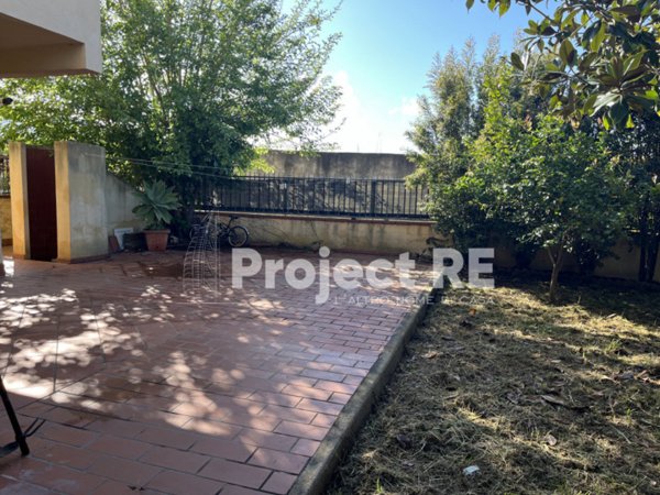 casa indipendente in vendita a Reggio di Calabria in zona Catona