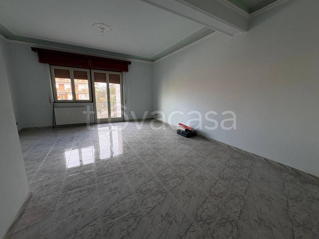 appartamento in vendita a Reggio di Calabria in zona Sbarre