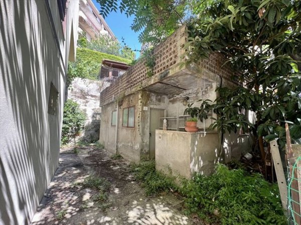 casa indipendente in vendita a Reggio di Calabria in zona Spirito Santo