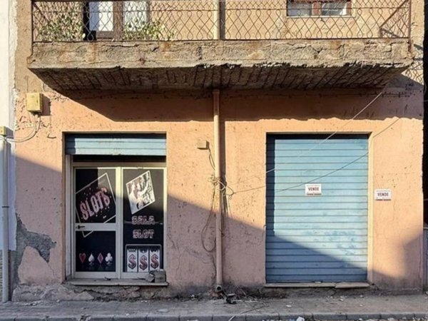 intera palazzina in vendita a Reggio di Calabria in zona Sbarre