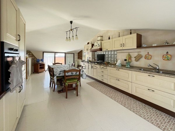 appartamento in vendita a Reggio di Calabria in zona Archi