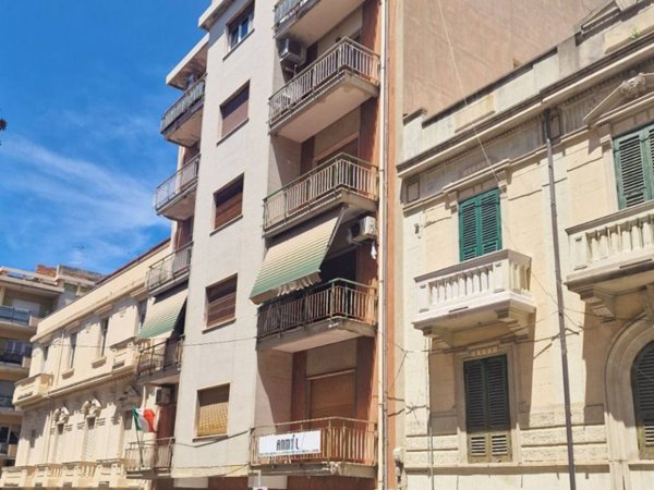 appartamento in vendita a Reggio di Calabria in zona Centro Storico