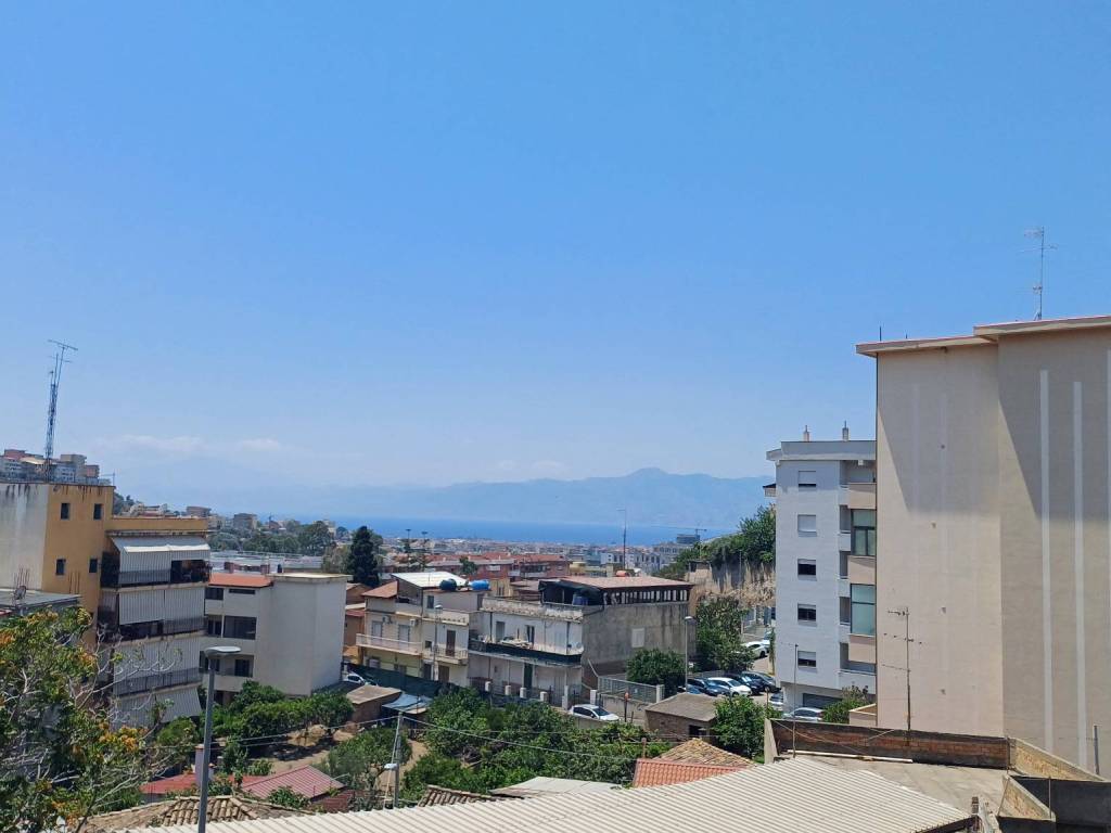 appartamento in vendita a Reggio di Calabria in zona Tremulini