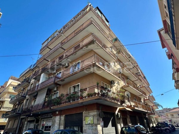 appartamento in vendita a Reggio di Calabria in zona Sbarre