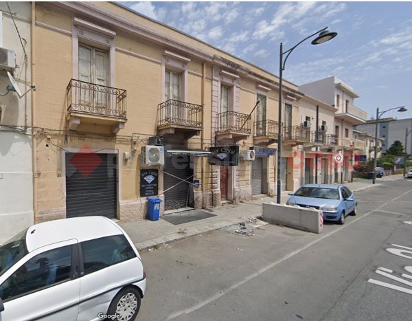 negozio in vendita a Reggio di Calabria in zona Sbarre