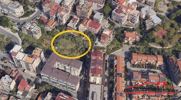 terreno edificabile in vendita a Reggio di Calabria in zona Sbarre