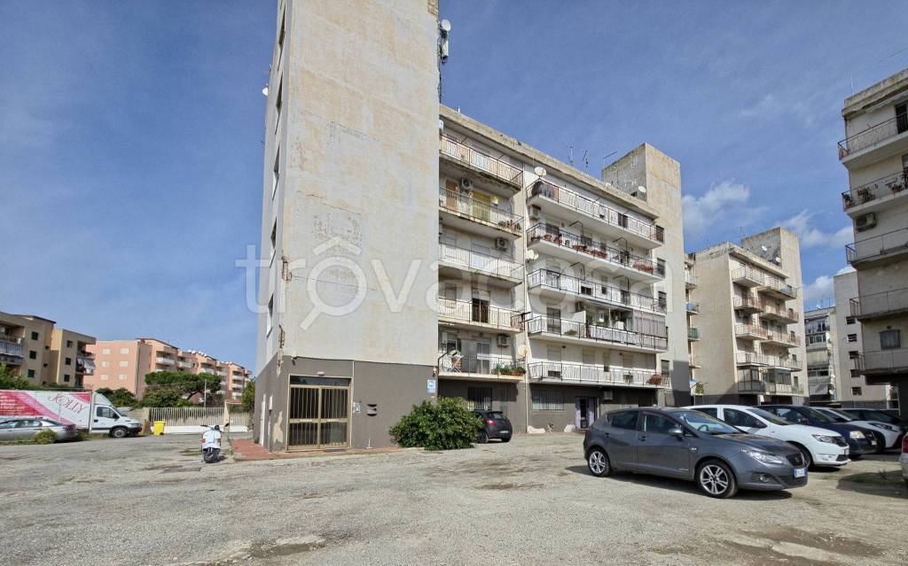 appartamento in vendita a Reggio di Calabria in zona Ravagnese