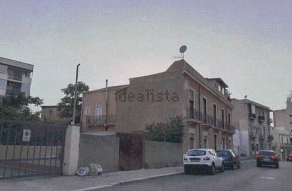 appartamento in vendita a Reggio di Calabria in zona Sbarre