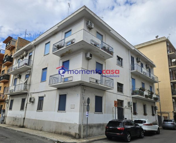appartamento in vendita a Reggio di Calabria in zona Sbarre