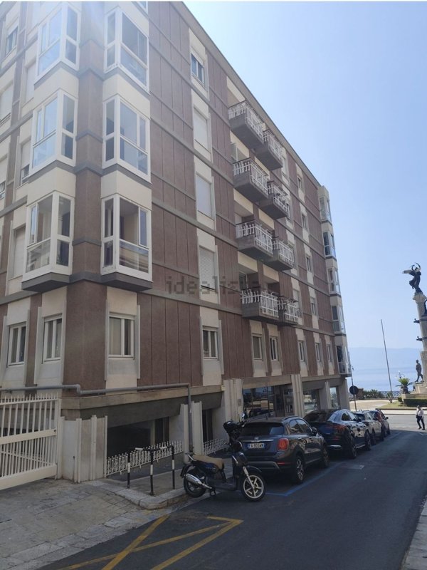 appartamento in vendita a Reggio di Calabria in zona Centro Storico