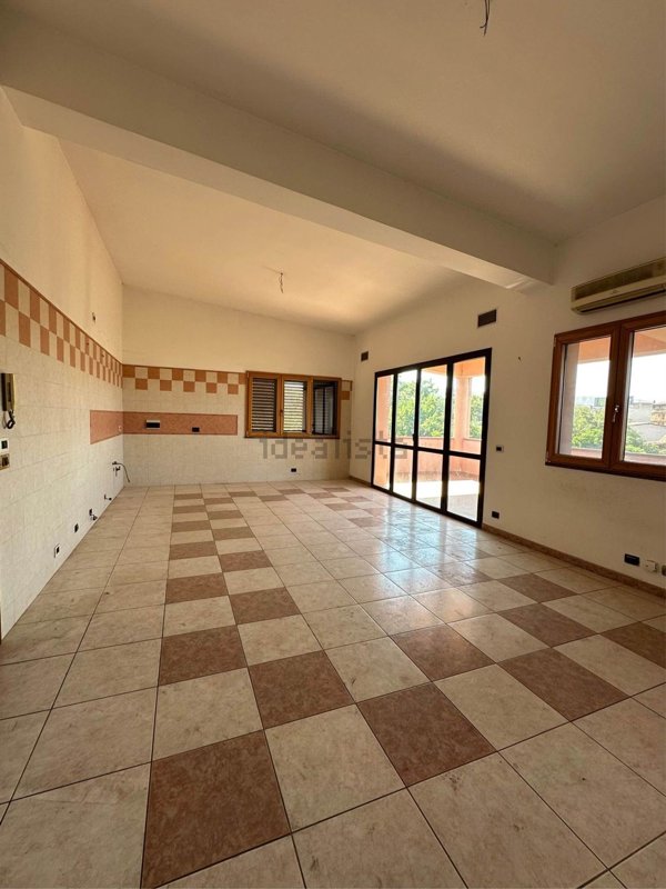 appartamento in vendita a Reggio di Calabria in zona Saracinello