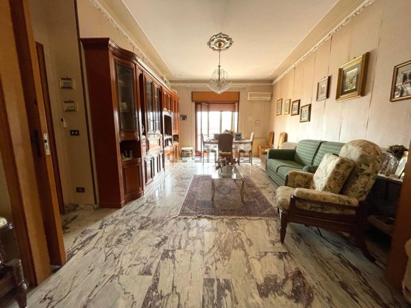 appartamento in vendita a Reggio di Calabria in zona Sbarre