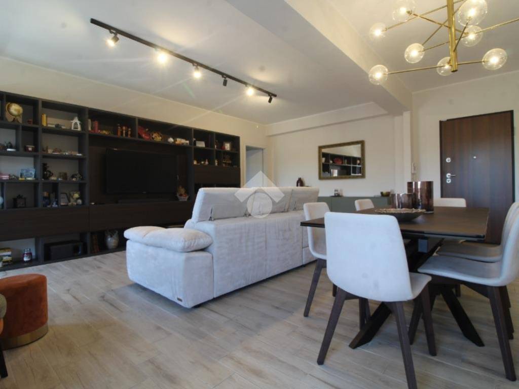 appartamento in vendita a Reggio di Calabria in zona Trabocchetto