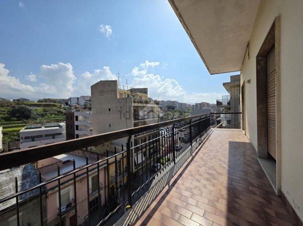 appartamento in vendita a Reggio di Calabria in zona Sbarre