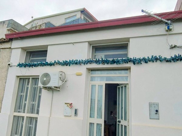 casa indipendente in vendita a Reggio di Calabria in zona Pellaro