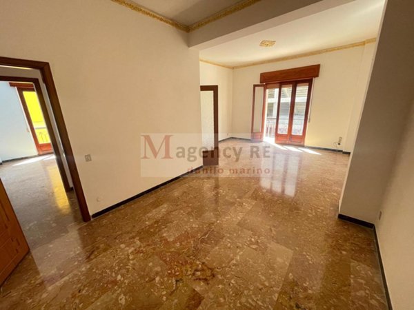 appartamento in vendita a Reggio di Calabria in zona Sbarre