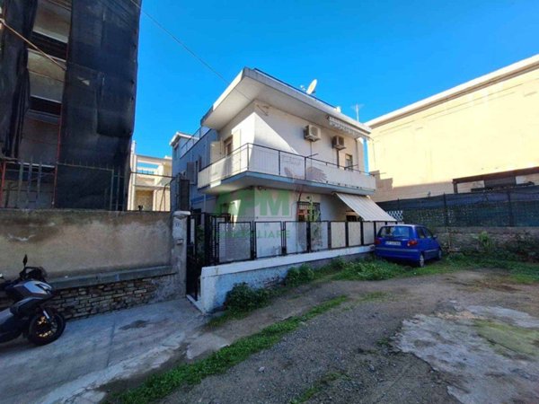 appartamento in vendita a Reggio di Calabria in zona Sbarre