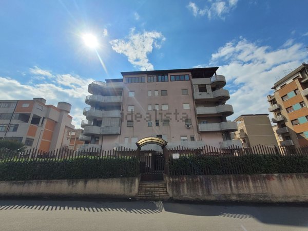 appartamento in vendita a Reggio di Calabria in zona Sbarre