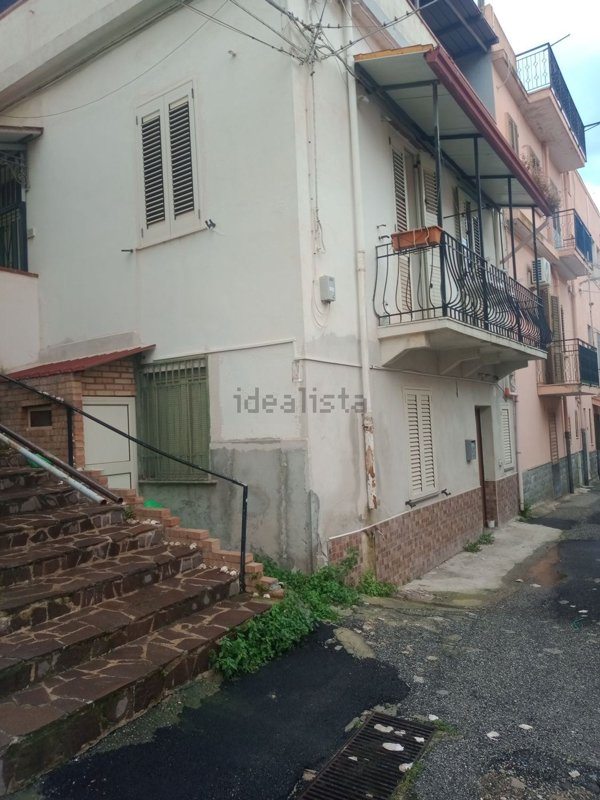casa indipendente in vendita a Reggio di Calabria in zona Trabocchetto