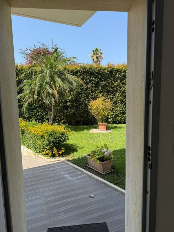 casa indipendente in vendita a Reggio di Calabria in zona Centro Storico