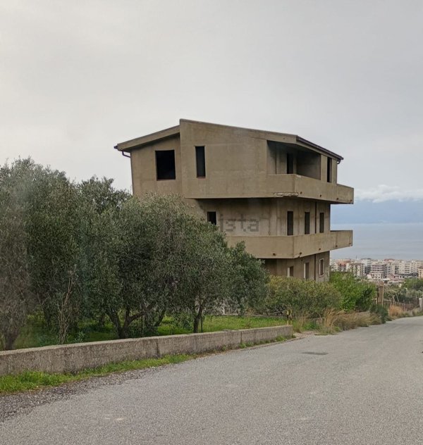 casa indipendente in vendita a Reggio di Calabria in zona Pellaro
