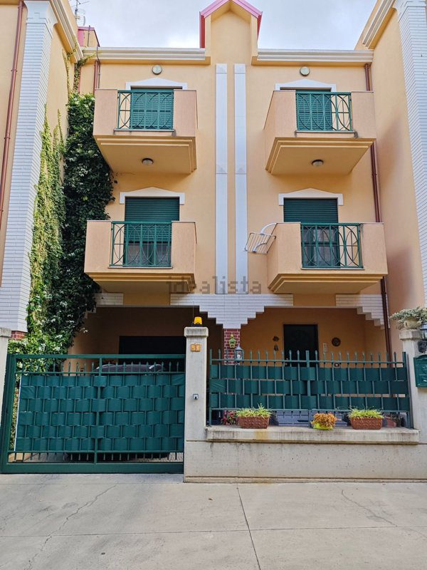 casa indipendente in vendita a Reggio di Calabria