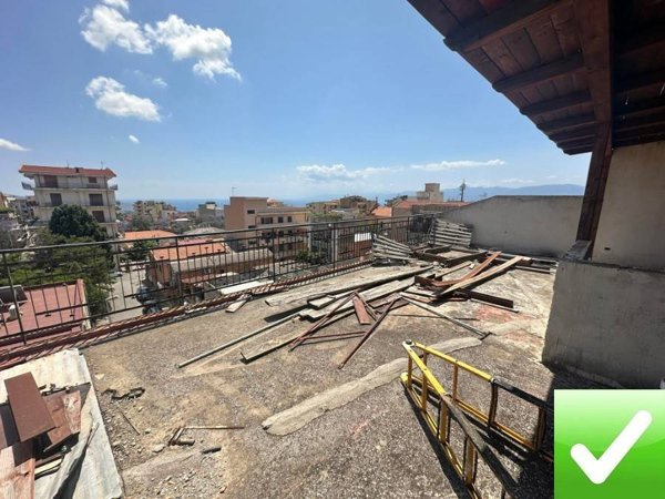 appartamento in vendita a Reggio di Calabria in zona Gallina