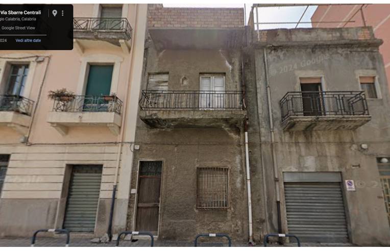 casa indipendente in vendita a Reggio di Calabria in zona Sbarre