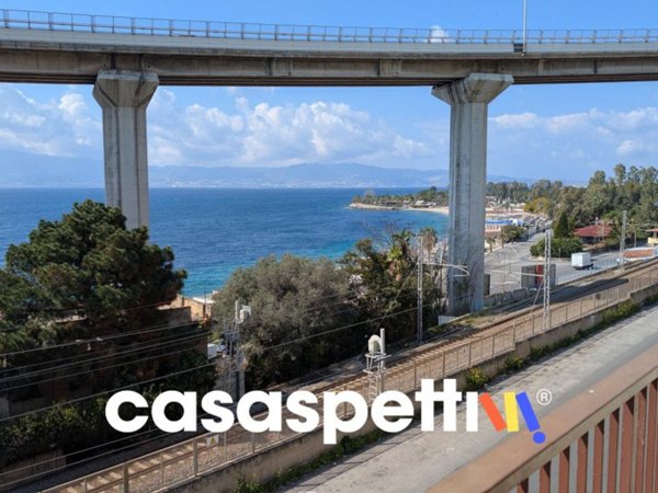 appartamento in vendita a Reggio di Calabria in zona Archi