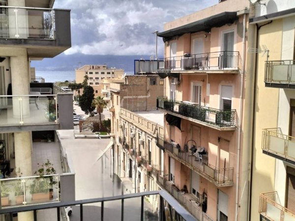 appartamento in vendita a Reggio di Calabria in zona Stadio