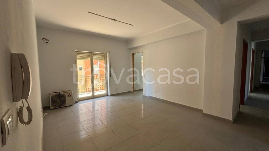 appartamento in vendita a Reggio di Calabria in zona Modena