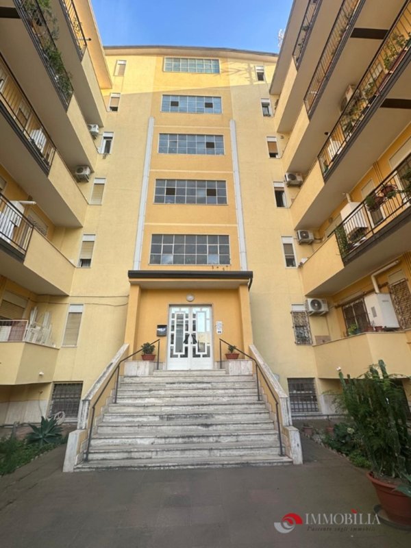 appartamento in vendita a Reggio di Calabria in zona Sbarre