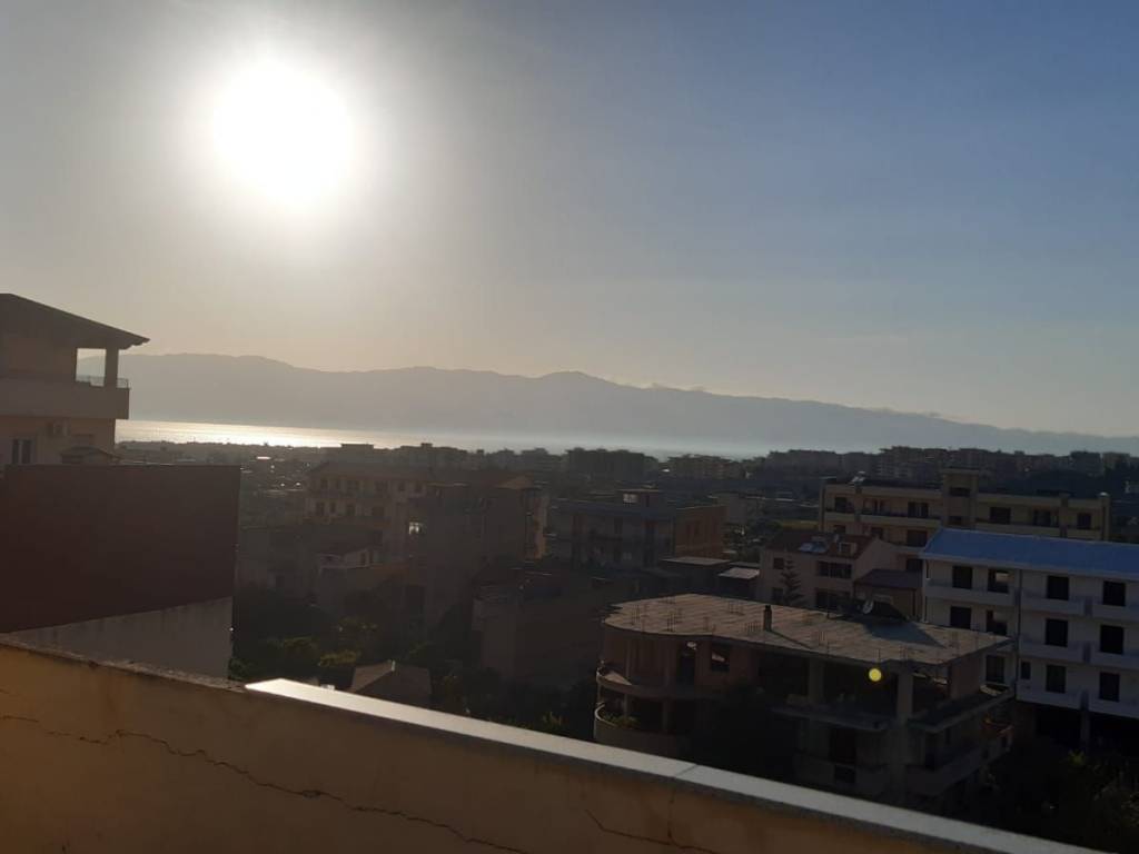 appartamento in vendita a Reggio di Calabria in zona Armo