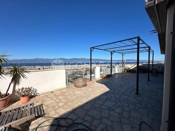 appartamento in vendita a Reggio di Calabria in zona Modena