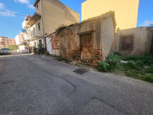 appartamento in vendita a Reggio di Calabria in zona Modena