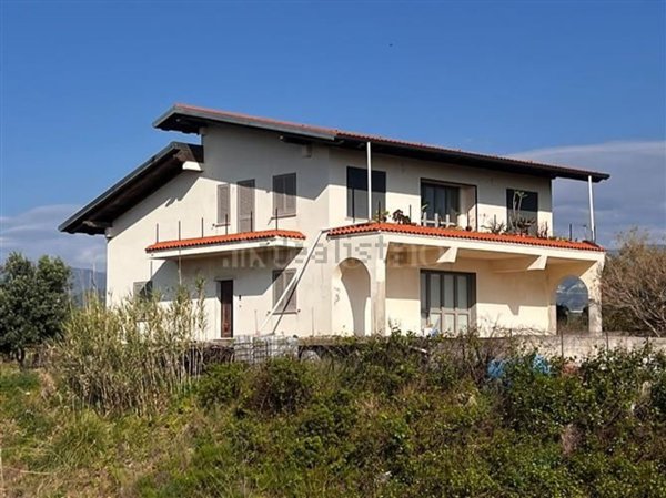 casa indipendente in vendita a Reggio di Calabria in zona Concessa