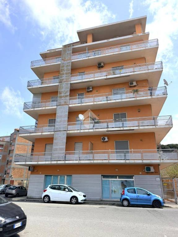appartamento in vendita a Reggio di Calabria in zona Sbarre