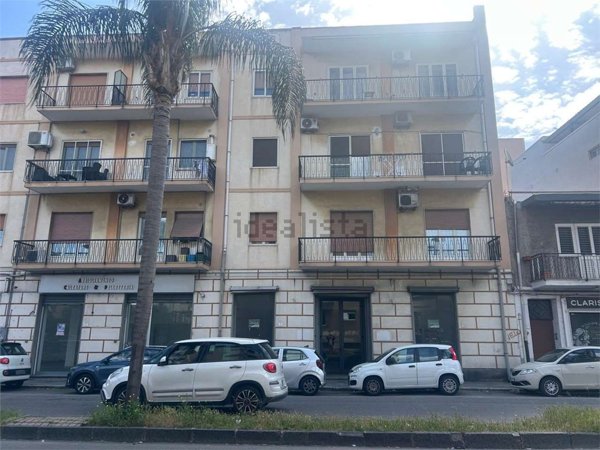 locale commerciale in vendita a Reggio di Calabria