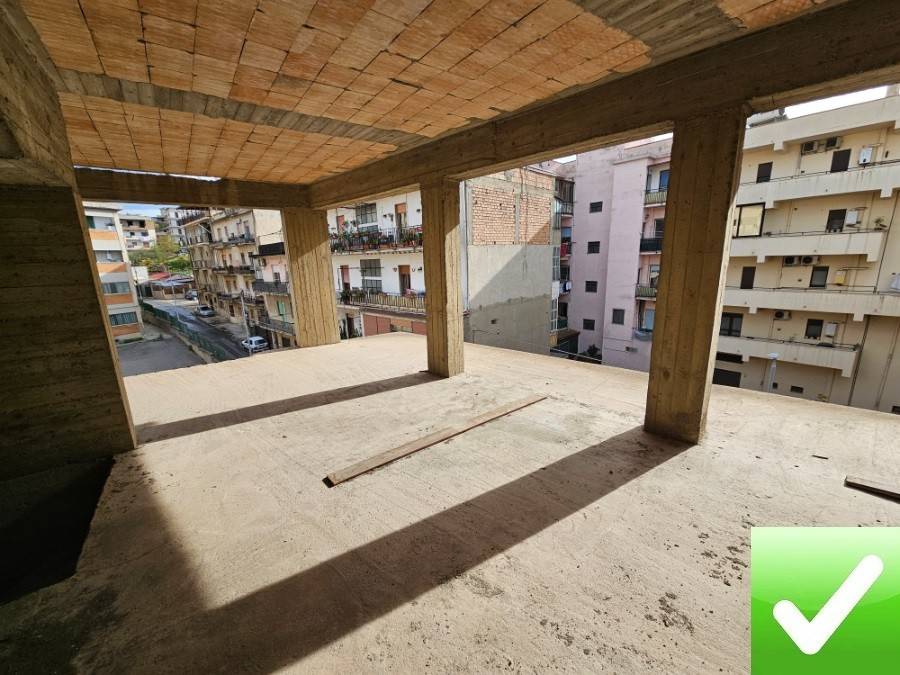 casa indipendente in vendita a Reggio di Calabria in zona Sbarre