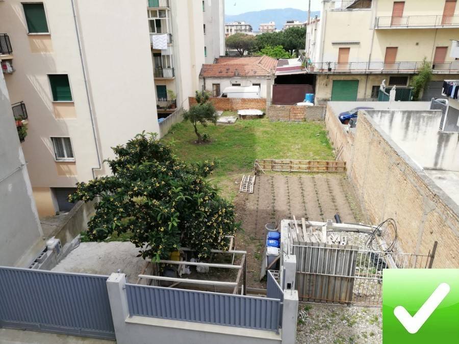 casa indipendente in vendita a Reggio di Calabria in zona Rione Ferrovieri