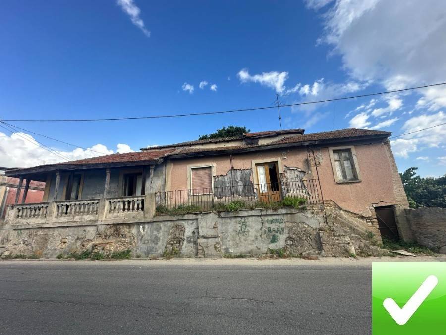 casa indipendente in vendita a Reggio di Calabria in zona Catona