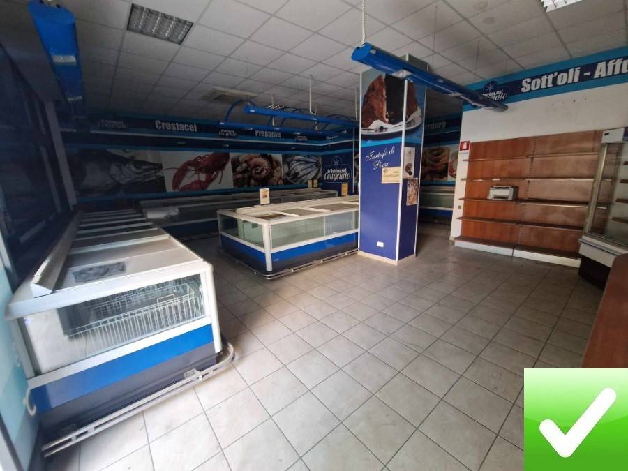 negozio in vendita a Reggio di Calabria in zona Centro Storico