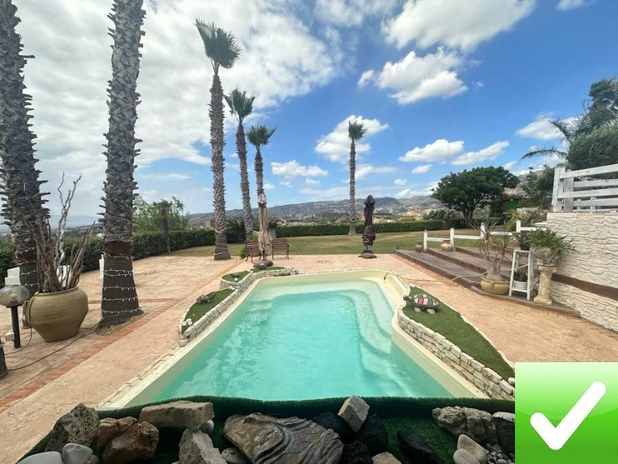 casa indipendente in vendita a Reggio di Calabria in zona Gallina