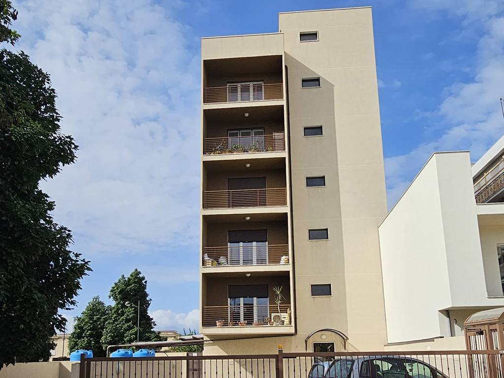 appartamento in vendita a Reggio di Calabria in zona Sbarre
