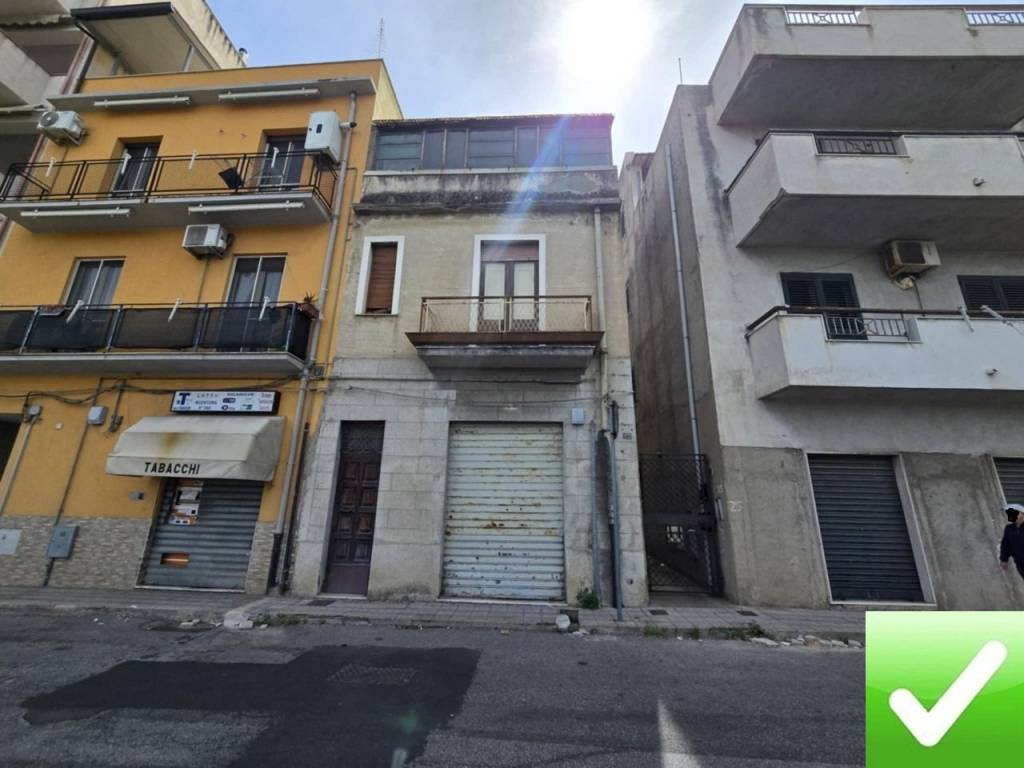 casa indipendente in vendita a Reggio di Calabria in zona Archi